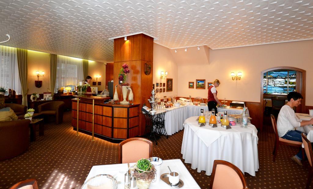 Hotel Binz Бернкастель-Кюс Екстер'єр фото